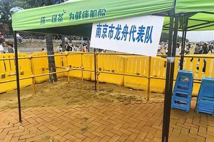 努涅斯本场数据：3射2正完成双响，贡献1解围1拦截，获评8.1分